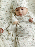 Load image into Gallery viewer, Bassinet Sheet - Woodland Babies