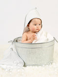 Load image into Gallery viewer, organic-cotton-hooded-baby-towel-grey
