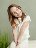 Load image into Gallery viewer, T-shirt - Girls - Flutter Sleeves - Hearts
