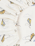 Load image into Gallery viewer, Muslin - Bassinet Sheet - Kites
