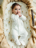 Load image into Gallery viewer, Muslin - Bassinet Sheet - Kites
